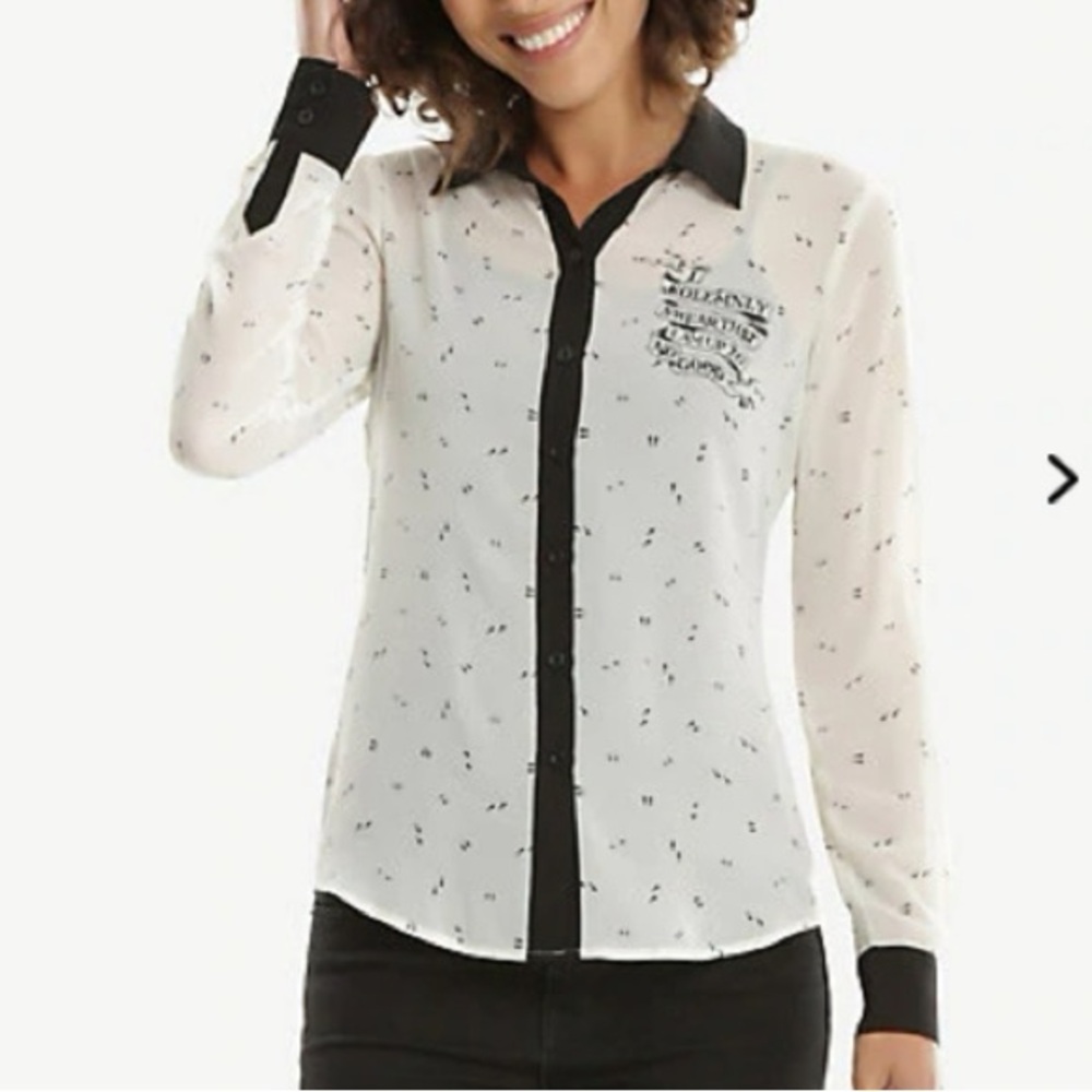 Women's Black and White Button-Up Blouse